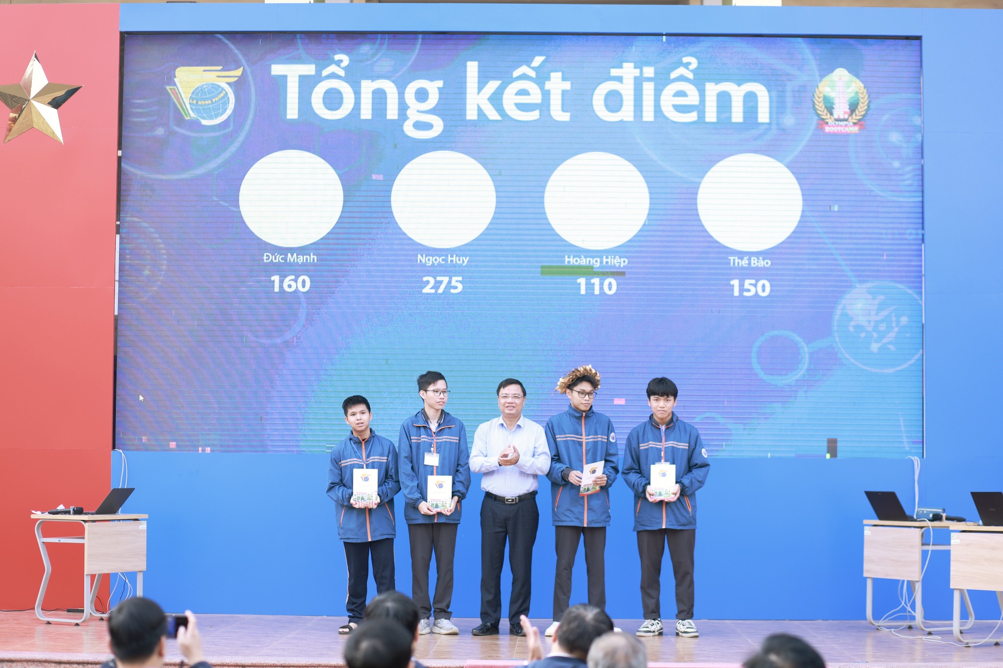 KHÚC NGỌC HUY (11 Lý 1) GIÀNH VÒNG NGUYỆT QUẾ ĐẦU TIÊN CUỘC THI LĂNG KÍNH KHOA HỌC – TRẬN 1 - NĂM HỌC 2025 – 202